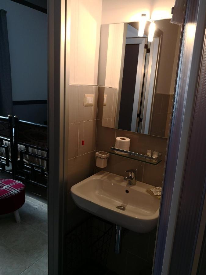 B&B Ex Magazzeno Barlotti Paestum Eksteriør bilde